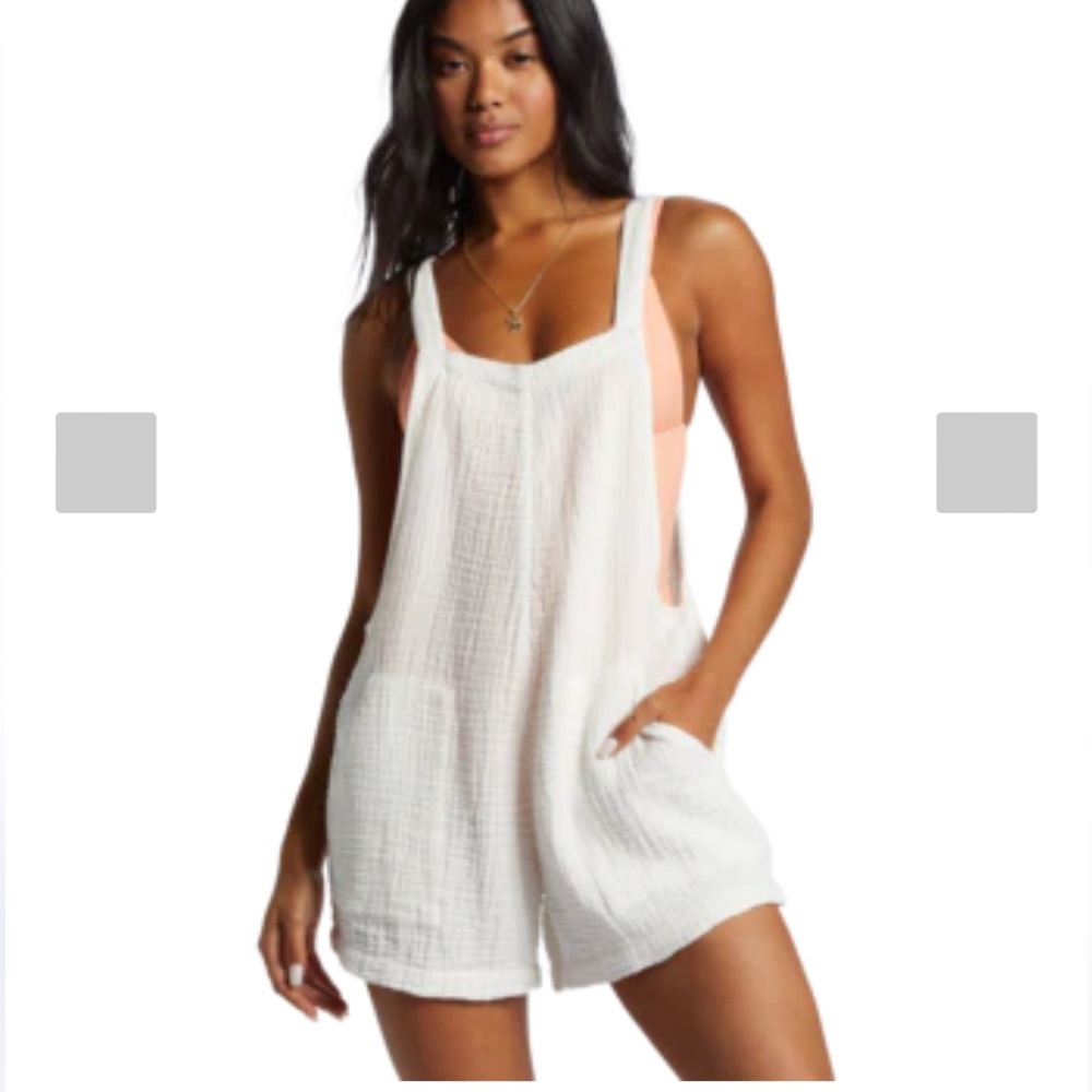Billabong women’s swimsuit coverup